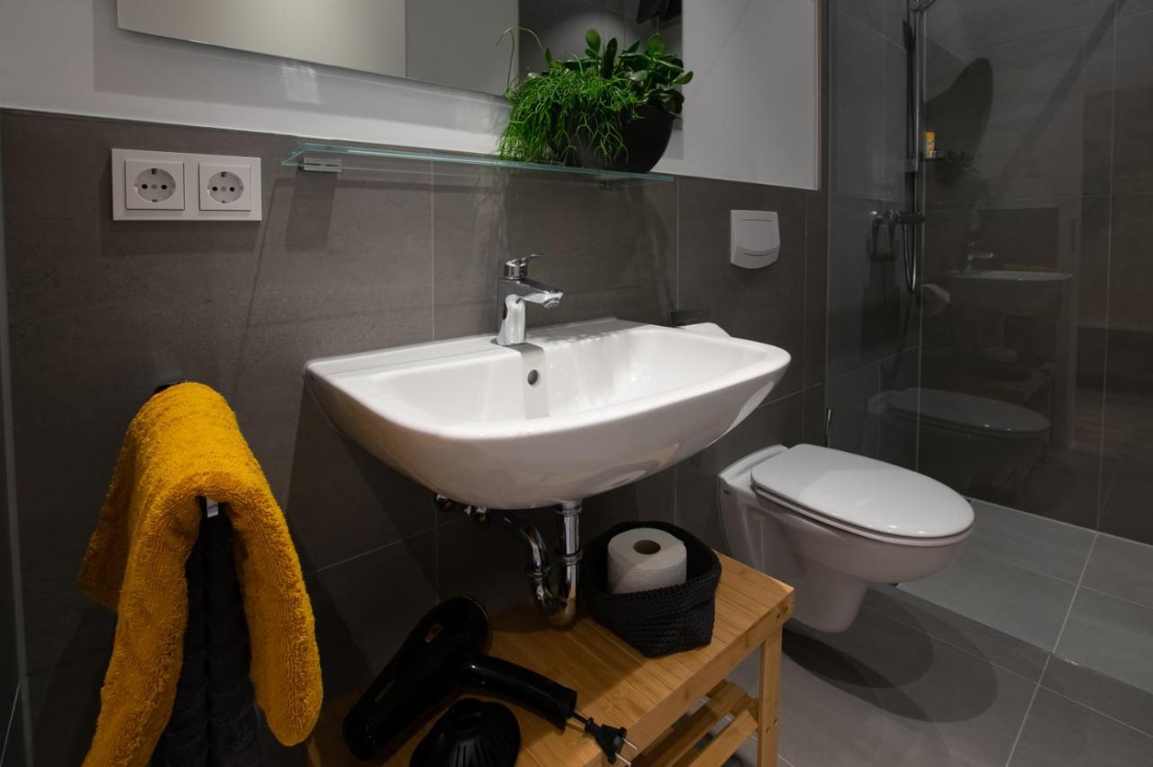 Livin63 Studio Apartments Гесбах Екстер'єр фото